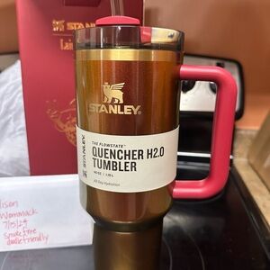 Brand new Country Gold Stanley 40oz